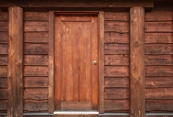 Cost of Log Cabin Siding Installation in New Castle