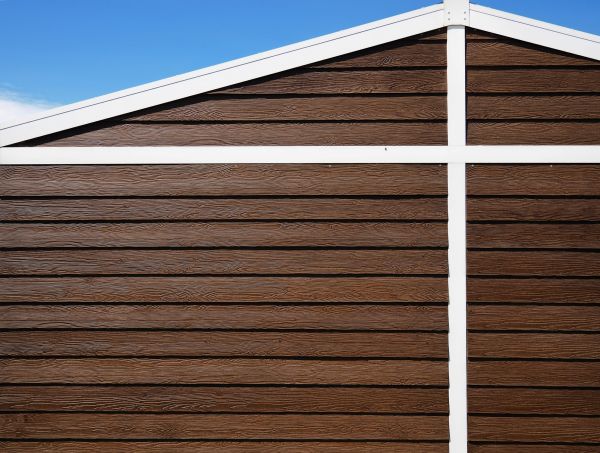 Cost of Hardwood Siding Installation in New Castle