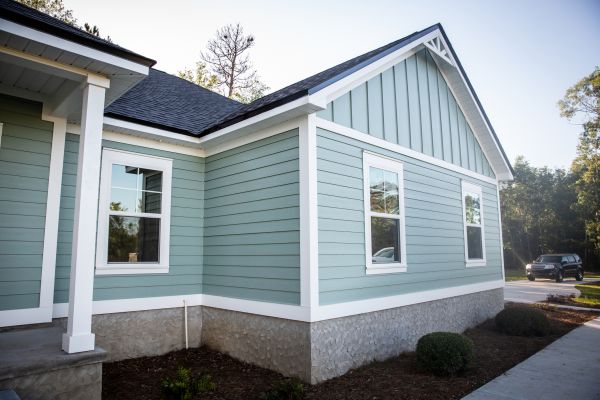 Cost of Board Siding Repair in New Castle